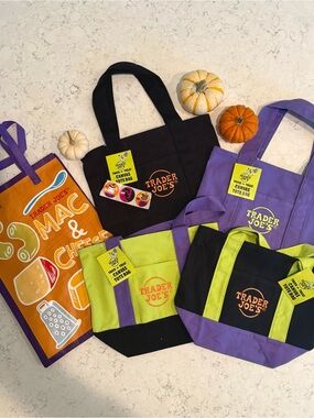 (SET of 4) 🎃 2026 Trader Joe’s Trick or Treat Mini Canvas Tote Bags + Poly Bag